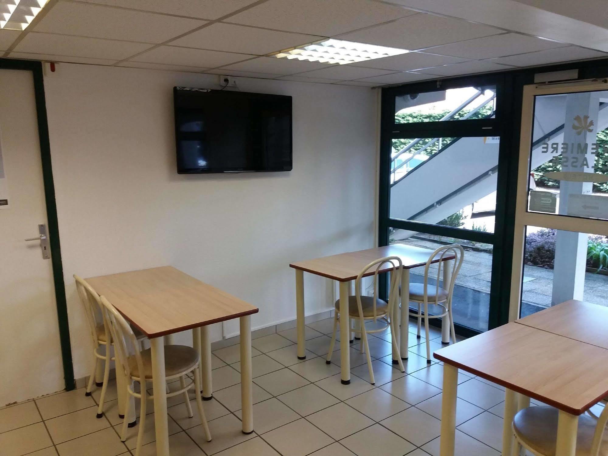 Premiere Classe Lille Sud Henin Beaumont Noyelles-Godault Exterior photo